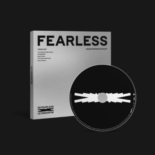 Le Sserafim: Fearless - Monochrome Bouquet Version - incl. 32pg Lyric Book, Double-Sided Photocard + Postcard - CD